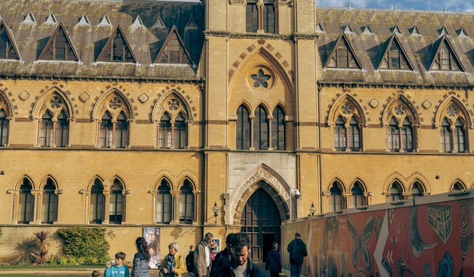 Navigating the UK's Academic Tapestry: A 2026 Guide for International Students